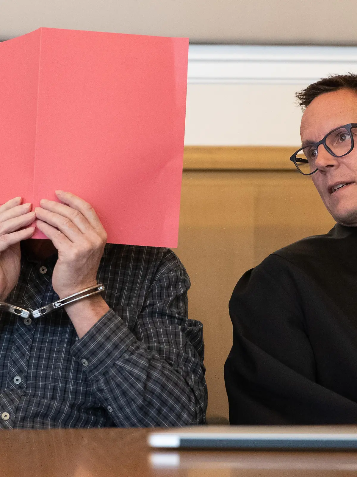 Angeklagter Rentner vor dem Landgericht Osnabrück