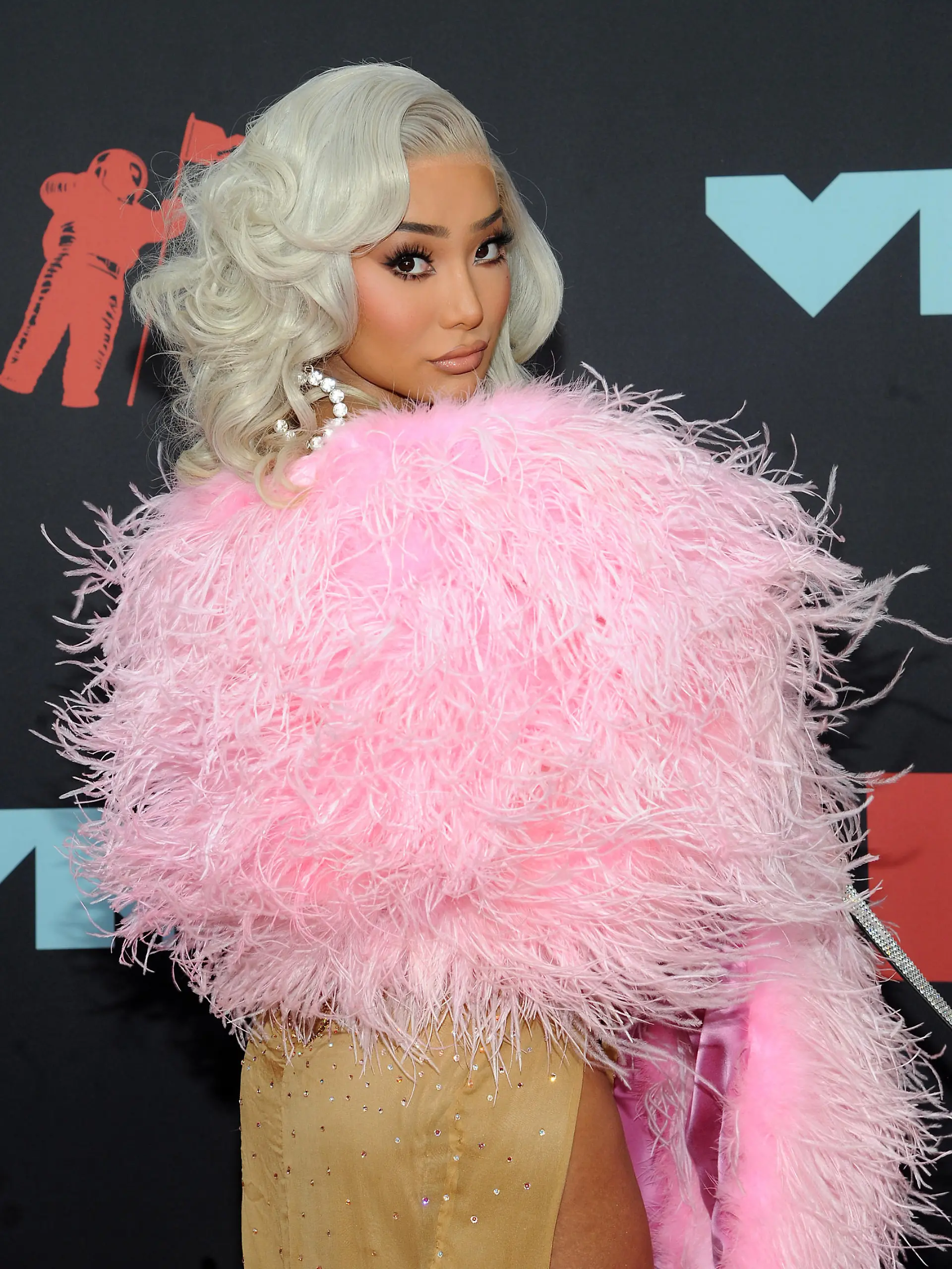 The stars came out to attend the 2019 MTV Video Music Awards on August 26, 2019 at the Prudential Center in Newark, New Jersey.

Pictured: Nikita Dragun
Ref: SPL5111225 270819 NON-EXCLUSIVE
Picture by: Jackie Brown / SplashNews.com

Splash News and Pictures
Los Angeles: 310-821-2666
New York: 212-619-2666
London: 0207 644 7656
Milan: +39 02 56567623
photodesk@splashnews.com

World Rights, 
