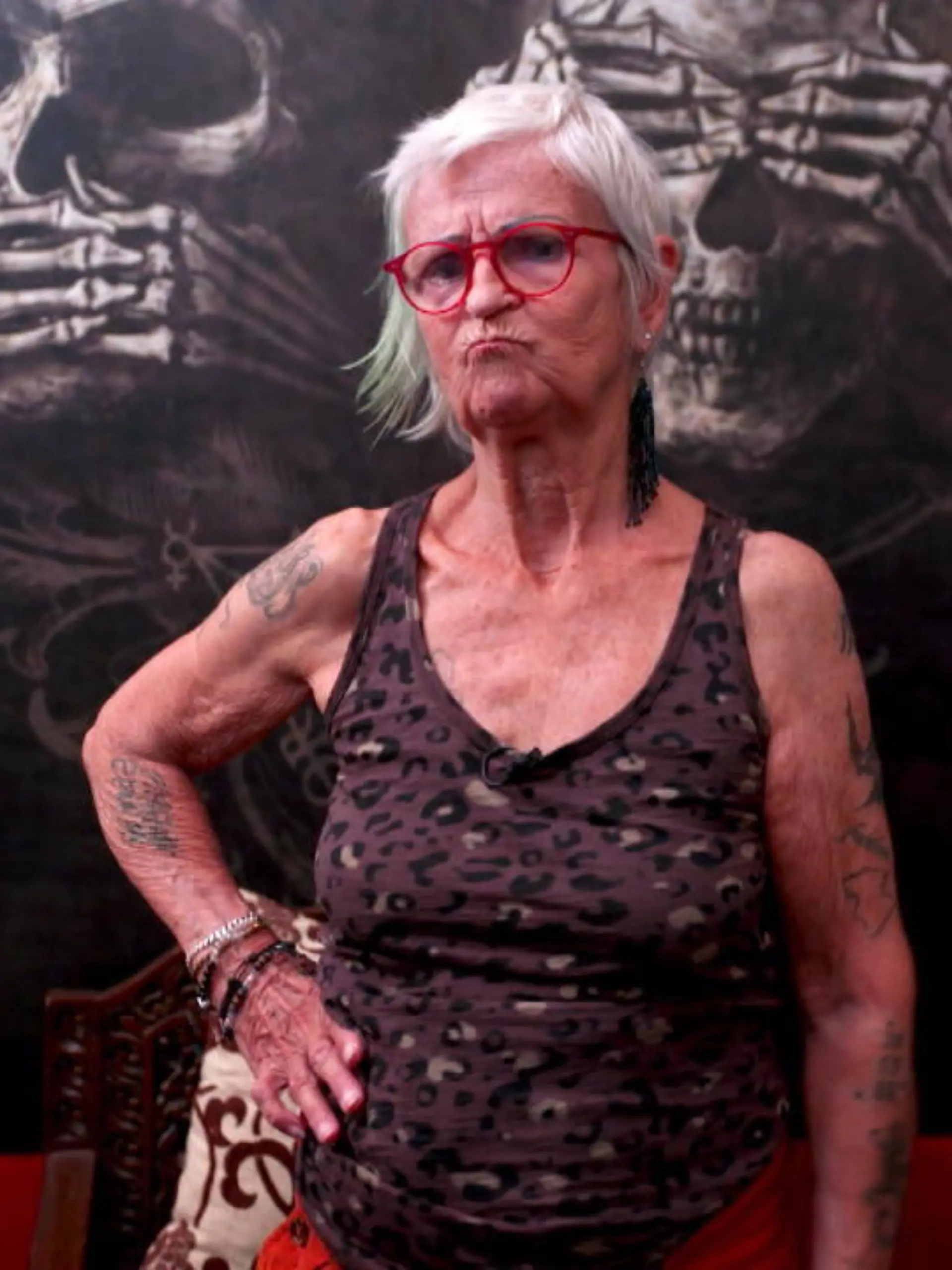 Bild zu: "80-jährige Oma ist tattoosüchtig!"