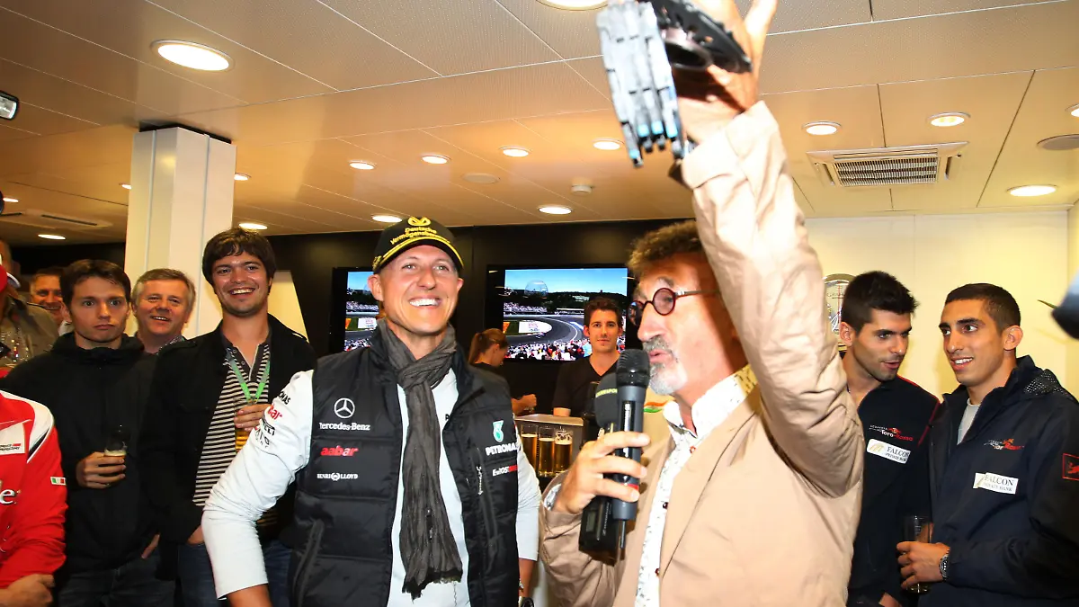 Formula One World Championship, WM, Weltmeisterschaft Rd 12, Belgian Grand Prix, Qualifying Day, Spa-Francorchamps, Belgium, Saturday 27 August 2011. Michael Schumacher GER Mercedes GP and Eddie Jordan IRE BBC Television Pundit at the 20th Anniversary party for Michael Schumacher GER Mercedes GP. Formula One World Championship, Rd 12, Belgian Grand Prix, Qualifying Day, Spa-Francorchamps, Belgium, Saturday 27 August 2011. PUBLICATIONxINxGERxSUIxAUTxHUNxONLY d11bel1111