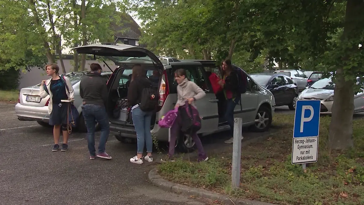 Fast 2.000 Kinder haben keinen Schulbus mehr 