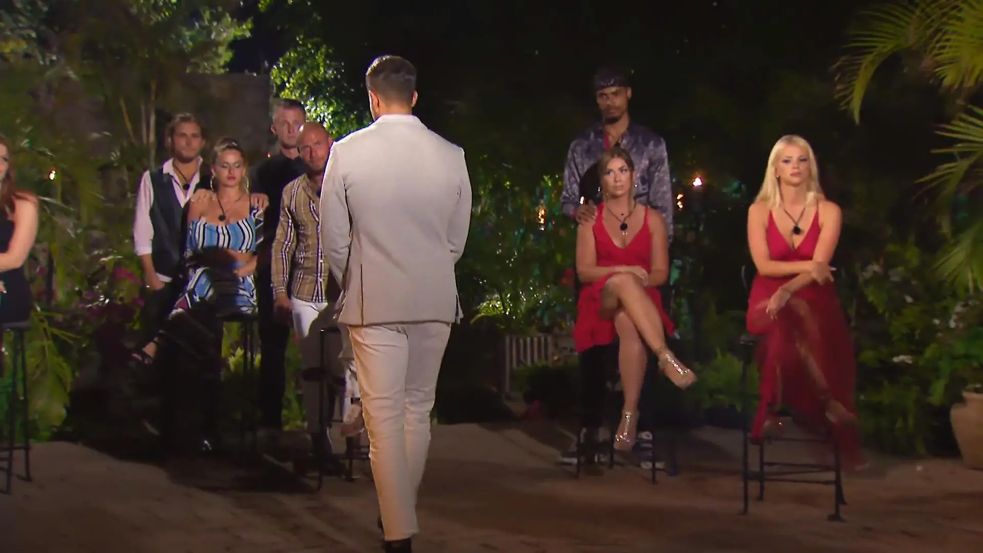 Schockmoment im "Paradise Hotel" Elyas entscheidet sich nicht für Jacky