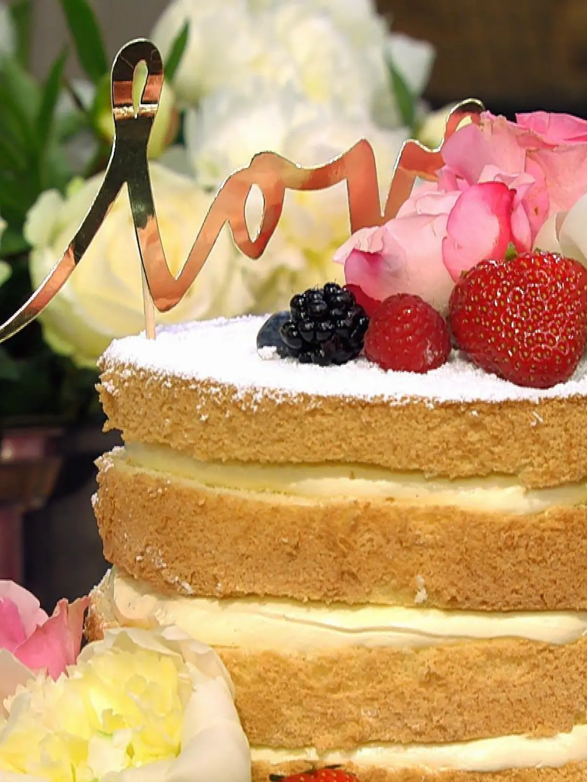Tag3 naked cake
