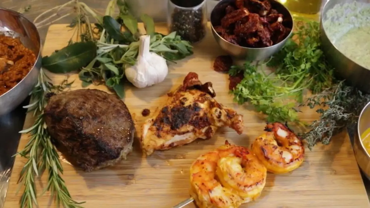 Grill-Marinaden für Rind, Huhn und Garnelen Fleisch vor dem Marinieren immer zuckern!
