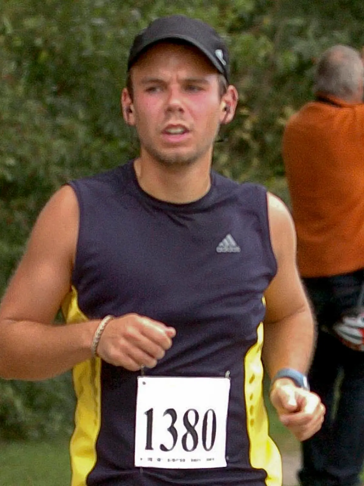 FILE PHOTO - Andreas Lubitz runs the Airportrace half marathon in Hamburg in this September 13, 2009 file photo.      REUTERS/Foto-Team-Mueller/File Photo