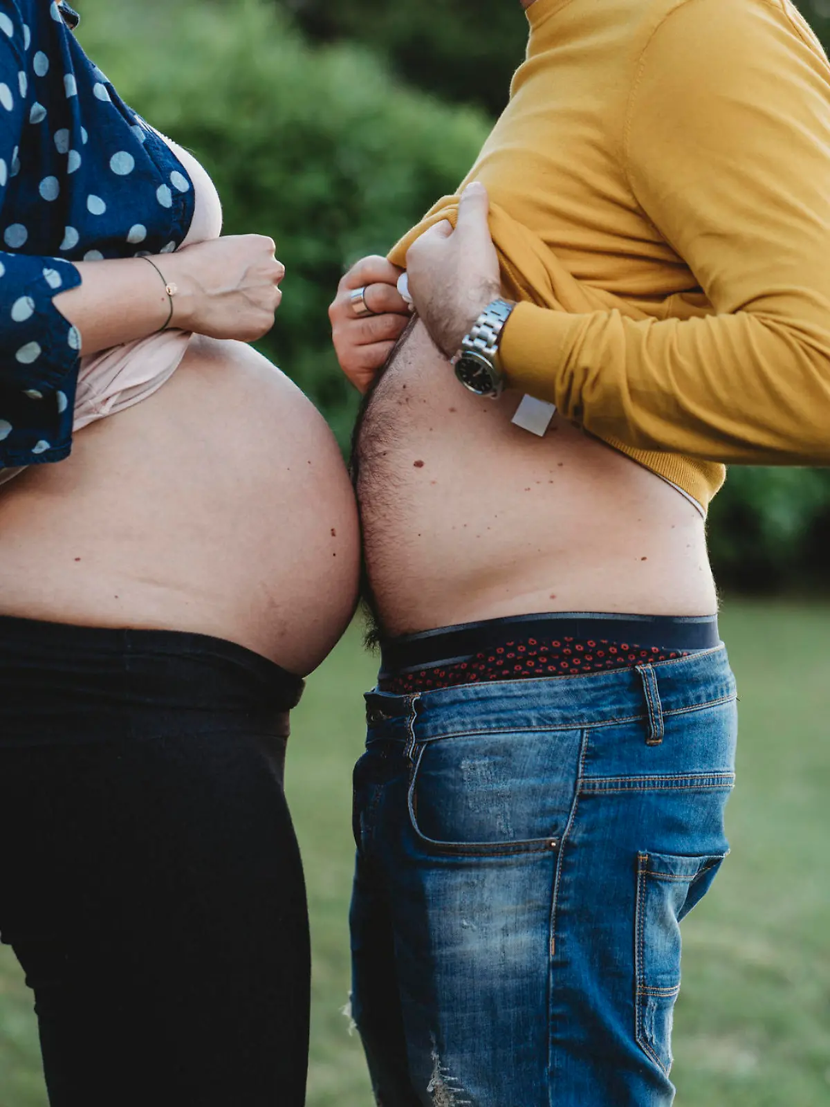 Schwangere Frau, Mann mit Bauch