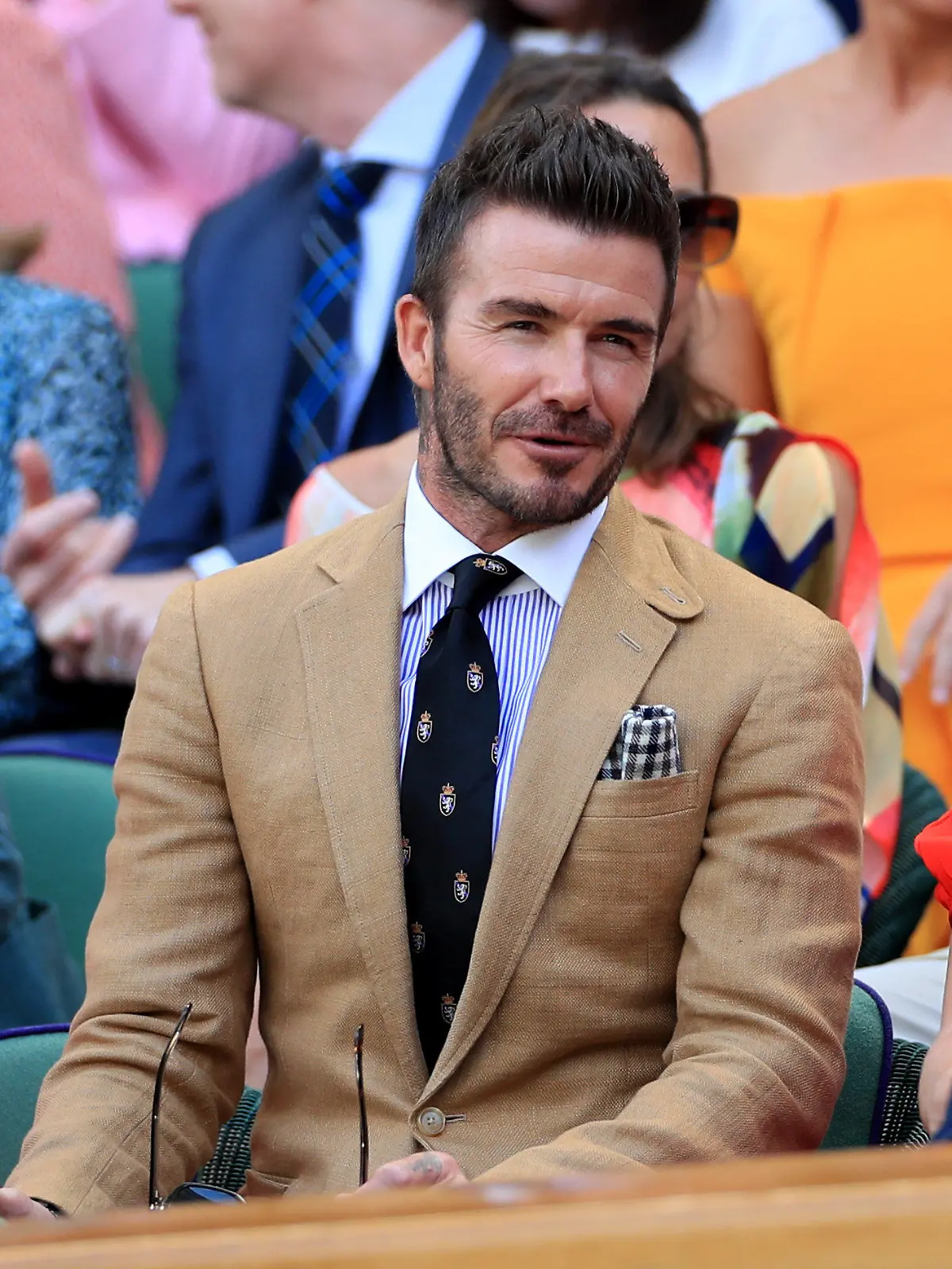 11.07.2019, Großbritannien, London: Tennis: Grand Slam/WTA-Tour, Wimbledon, Halbfinale: David Beckham, ehemaliger Fußballspieler aus Großbritannien, sitzt auf der Tribüne. Foto: Mike Egerton/PA Wire/dpa +++ dpa-Bildfunk +++
