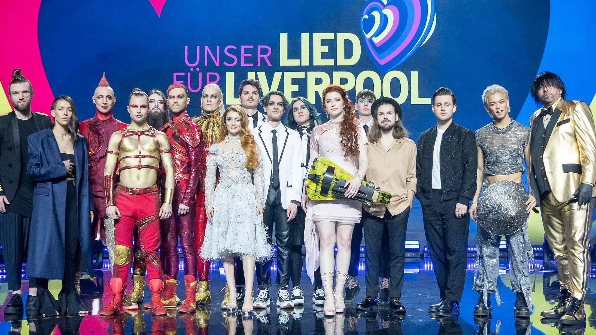 Gruppenfoto mit den teilnehmenden Künstlerinnen und Künstlern - Frida Gold mit Sängerin Alina Süggeler und Musiker Andreas Andi Weizel, Lord Of The Lost, Sängerin Anica Russo, Band Lonely Spring, Sängerin Patty Gurdy alias Patricia Büchler, Sänger Will Church, Sänger René Miller, Sänger TRONG alias Trong Hieu Nguyen, Sänger Ikke Hüftgold alias Matthias Distel (von links nach rechts) bei der Bühnenprobe für den Deutschen ESC-Vorentscheid 2023 - Unser Lied für Liverpool - in den MMC Studios in Köln / 010323
*** Rehearsal for the preliminary round of the contest for Germany's representative for the Eurovision Song Contest in Cologne, Germany on March 01, 2023 ***