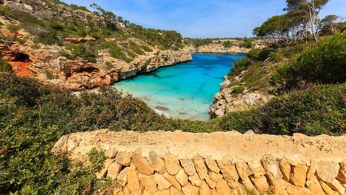 View of Cala des Moro beach and its azure blue water, Majorca island, Spain