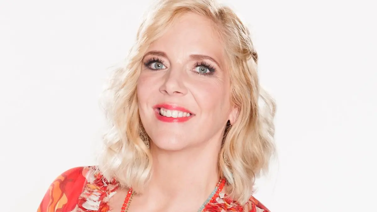 ACHTUNG! EINZELBILDER BITTE NUR AUF ANFRAGE RAUSGEBEN!

Daniela Büchner (40)