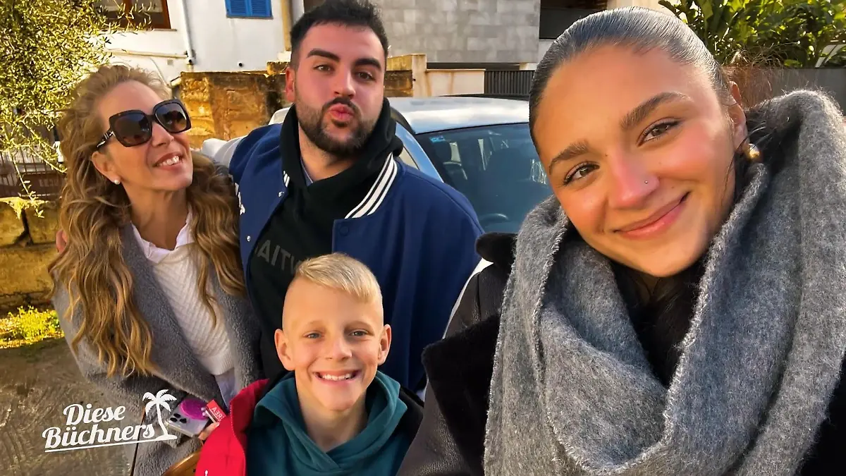 Jadas Freund Danielmit Danni, Jada und Diego Büchner