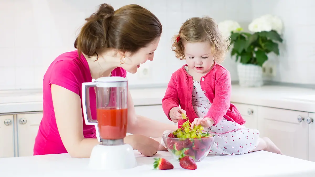 Frisches Obst ist für Kinder besser als Smoothies Sieht besser aus, schmeckt besser, ist gesünder