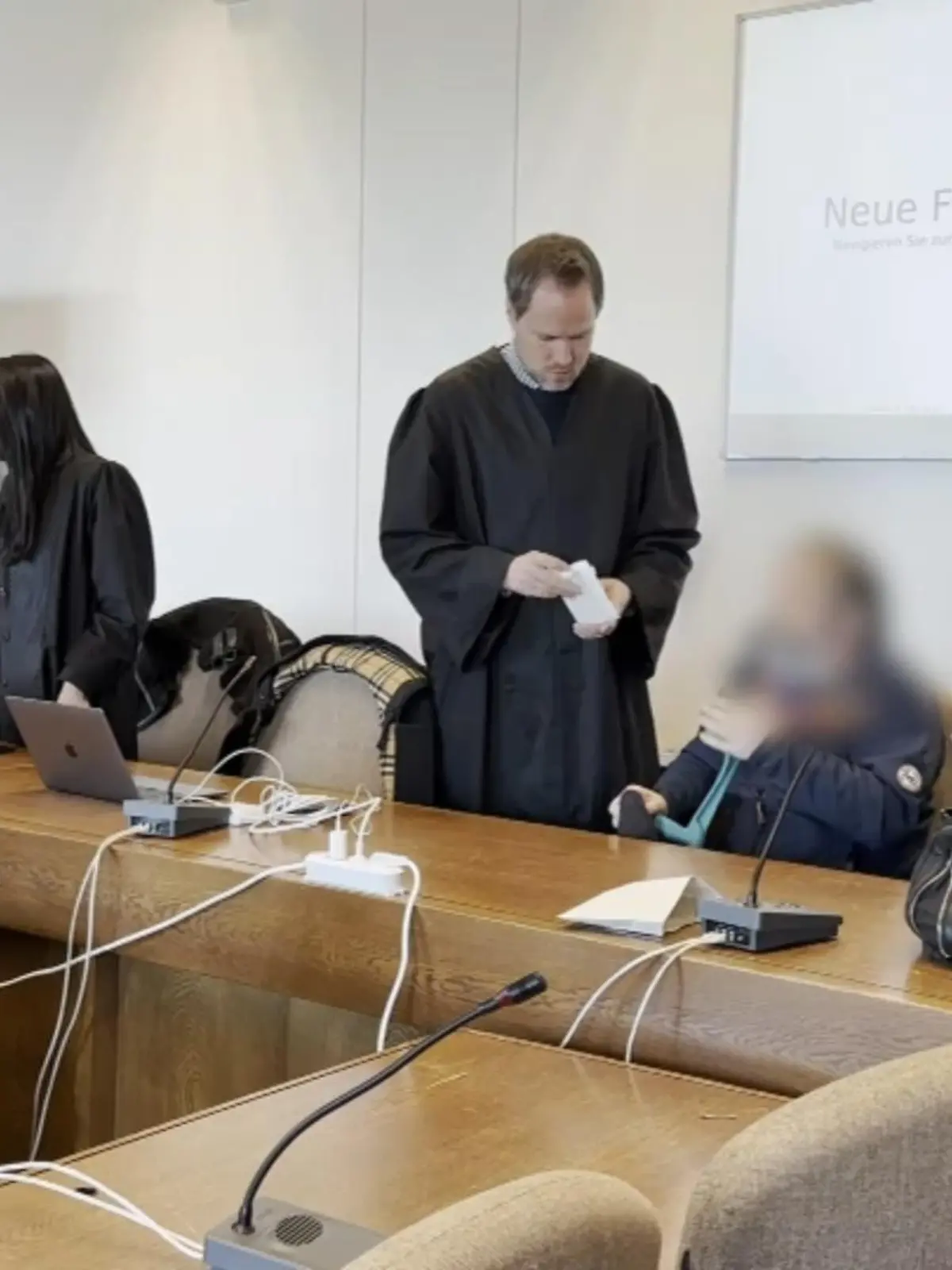 Bild zu: "Großfamilie soll Mann getötet haben"