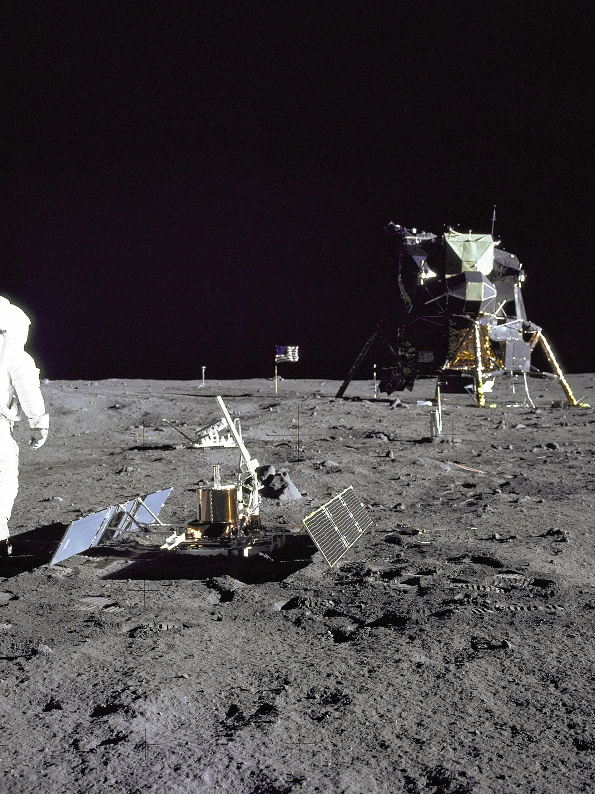 Astronaut and Lunar Module pilot Buzz Aldrin is pictured during the Apollo 11 extravehicular activity on the moon. He had just deployed the Early Apollo Scientific Experiments Package. In the foreground is the Passive Seismic Experiment Package; beyond it is the Laser Ranging Retro-Reflector (LR-3). In the left background is the black and white lunar surface television camera and in the far right background is the Lunar Module Eagle. Mission commander Neil Armstrong took this photograph with the 70mm lunar surface camera. Apollo 11 landed on the lunar surface 50 years ago this month on July 20, 1969. NASA/ PUBLICATIONxINxGERxSUIxAUTxHUNxONLY WAX2019070902 NASA  