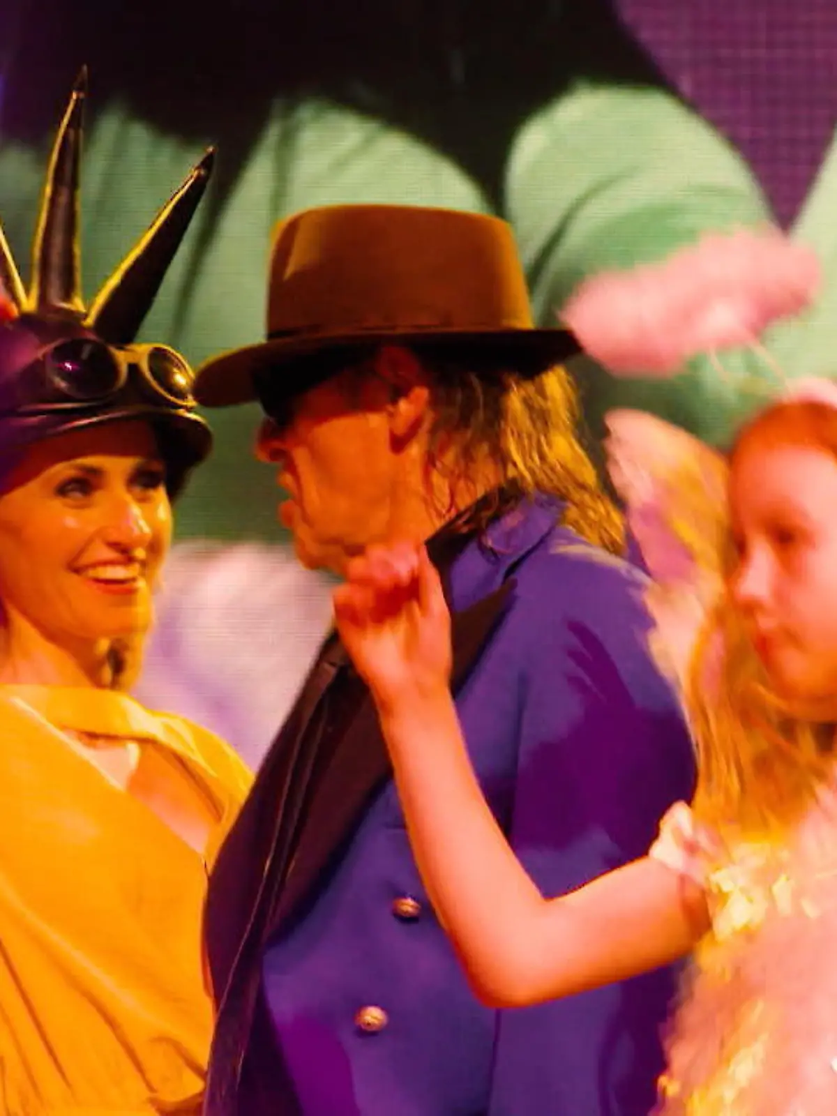 Bild zu: "Bella Lesnik trifft Udo Lindenberg"