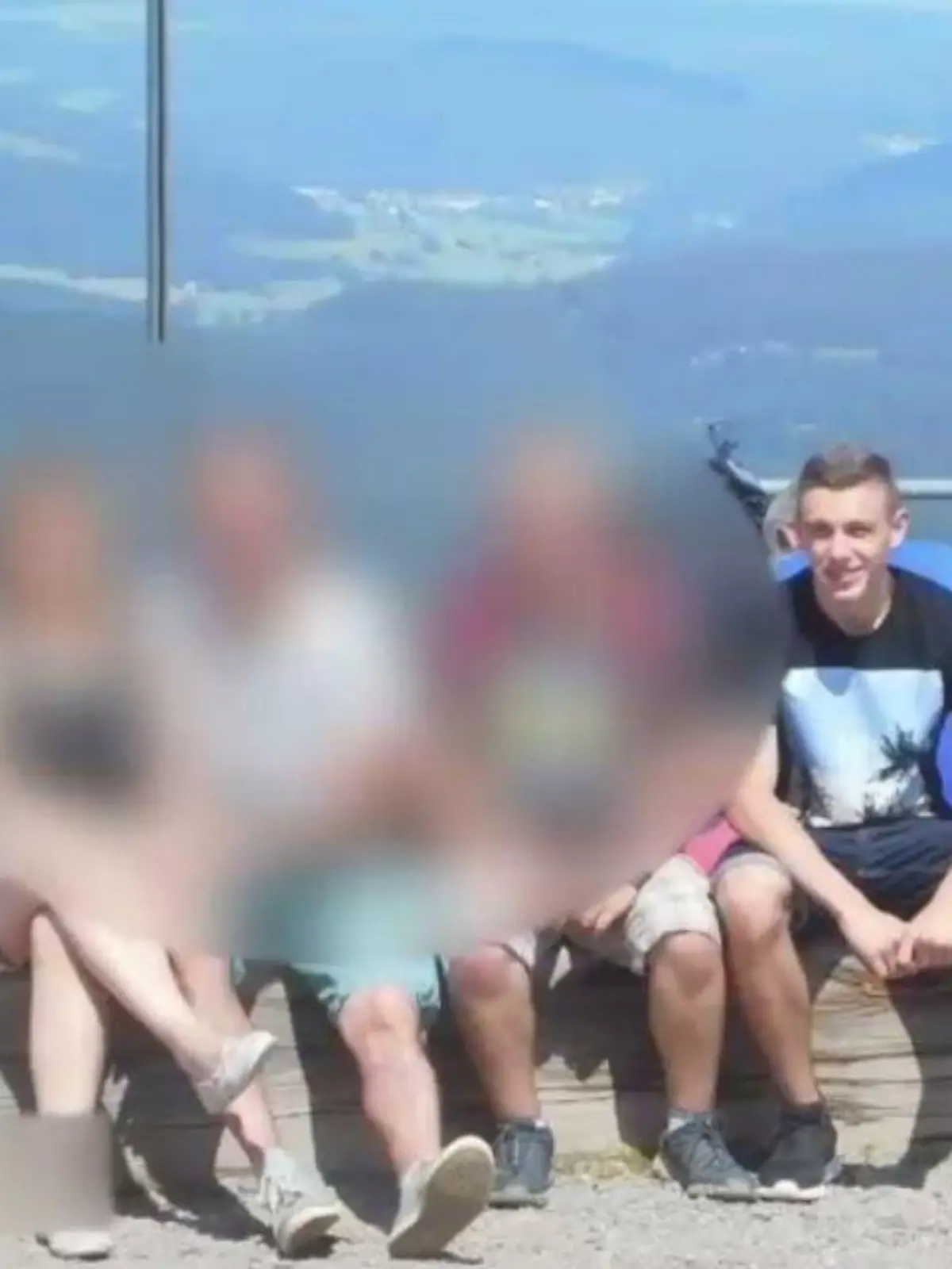 Eltern von vermisstem Nick: "Hoffe, dass diese Leute ihn am Leben gelassen haben"