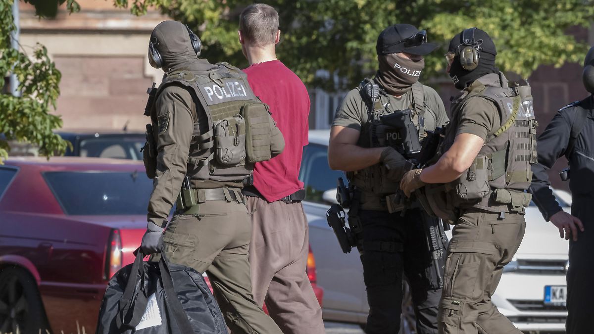 Mordfall Lübcke: Stephan E. wird dem Haftrichter vorgeführt