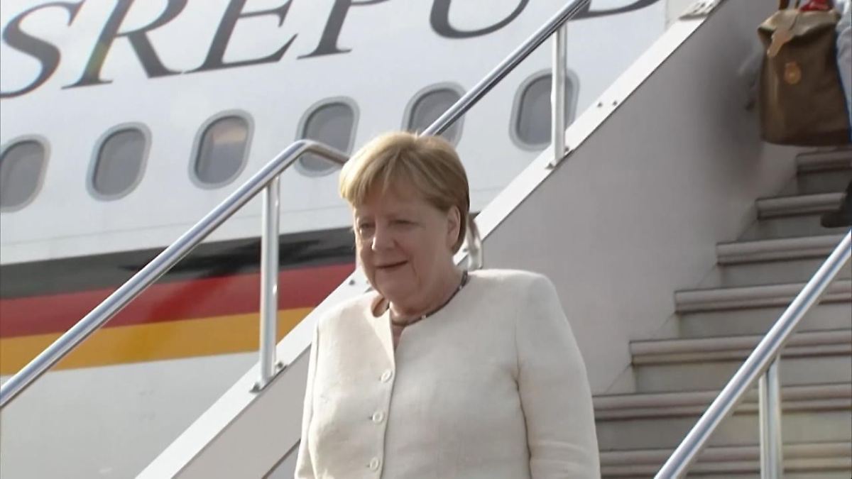 Klare Botschaft: Merkel ist gesund!