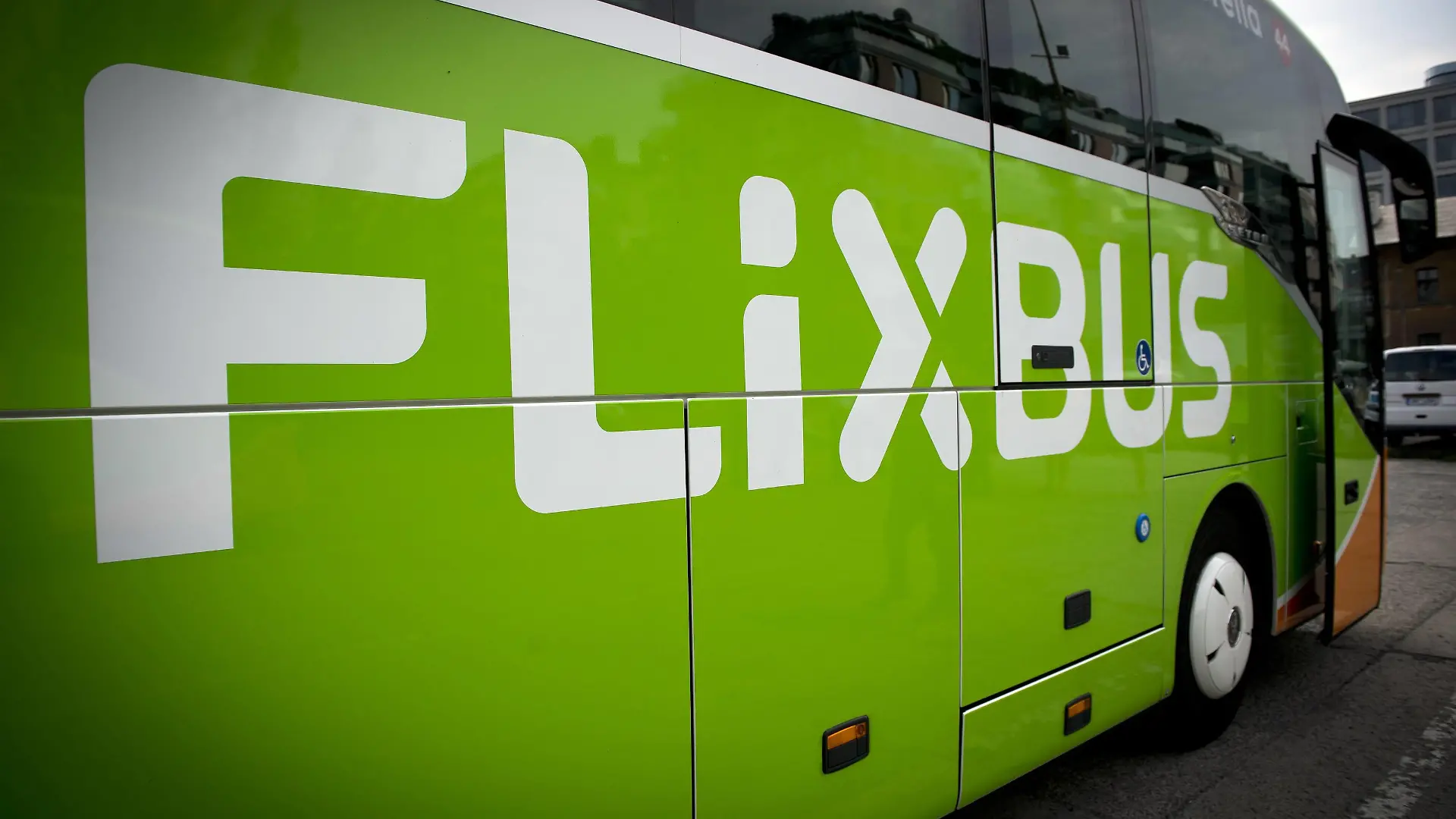 A FlixBus bus is seen during a press conference on 1st anniversary of launch of transport on domestic bus lines, in Prague, Czech Republic, on August 8, 2018. (CTKxPhoto/KaterinaxSulova) CTKPhotoP201808080401501 PUBLICATIONxINxGERxSUIxAUTxONLY suk5
