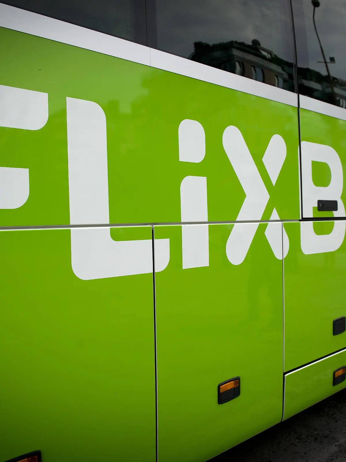 A FlixBus bus is seen during a press conference on 1st anniversary of launch of transport on domestic bus lines, in Prague, Czech Republic, on August 8, 2018. (CTKxPhoto/KaterinaxSulova) CTKPhotoP201808080401501 PUBLICATIONxINxGERxSUIxAUTxONLY suk5  