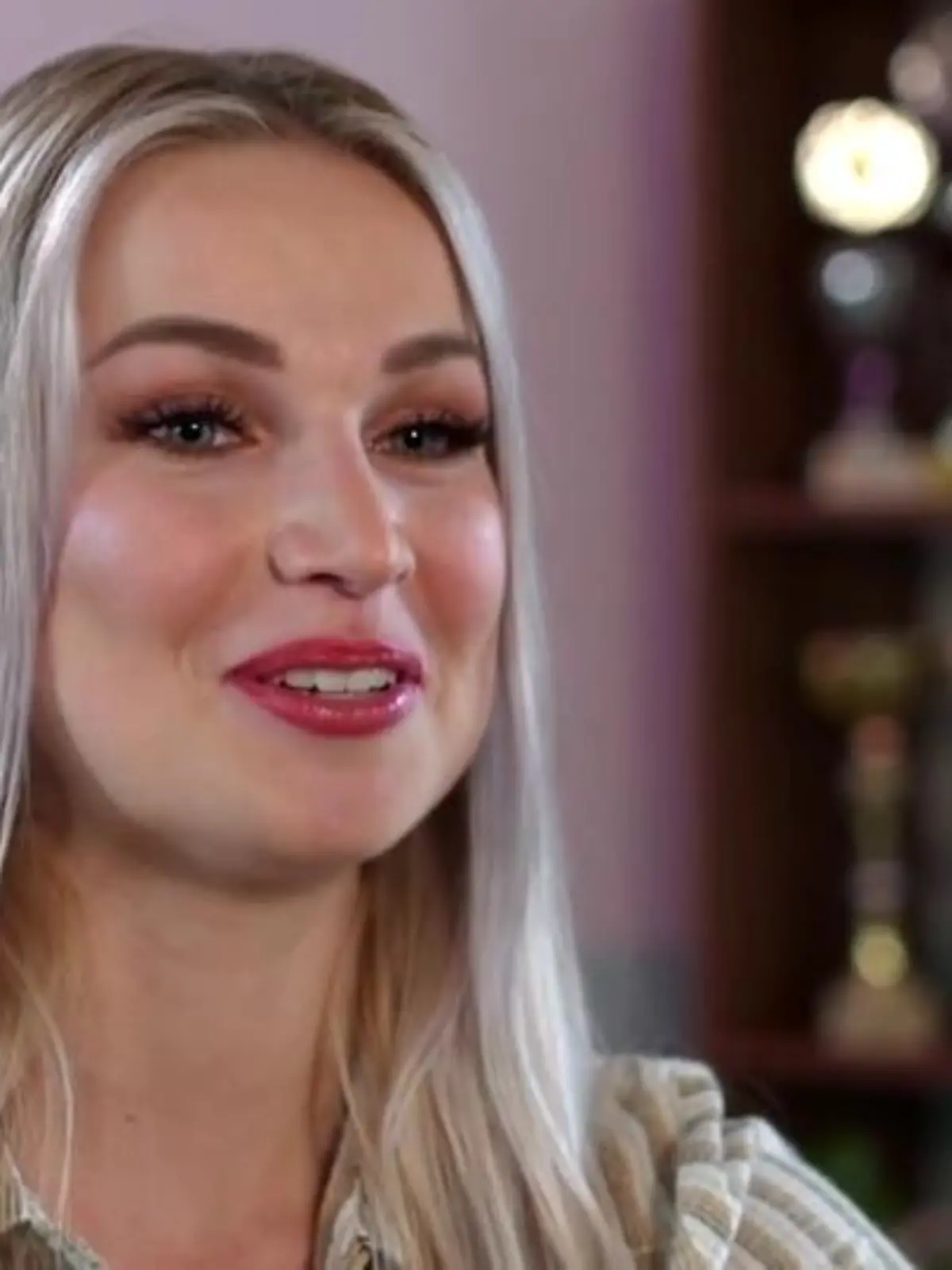 Bild zu: "Kaja Kalugina zeigt uns ihren ersten Tanzpartner"