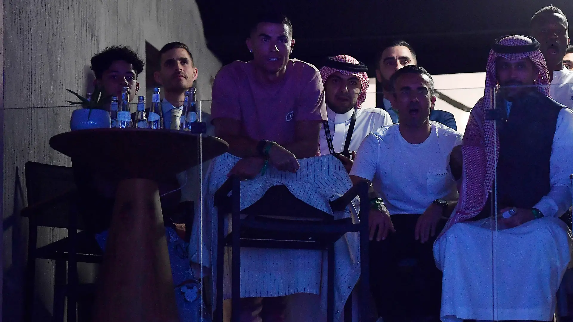 Boxing - Jake Paul v Tommy Fury - Diriyah Arena, Diriyah, Riyadh, Saudi Arabia - February 27, 2023 Al Nassr's Cristiano Ronaldo is seen during the fight between Tommy Fury and Jake Paul REUTERS/Ahmed Yosri NO RESALES. NO ARCHIVES. REUTERS ATTENTION EDITORS - THIS PICTURE WAS PROVIDED BY A THIRD PARTY.