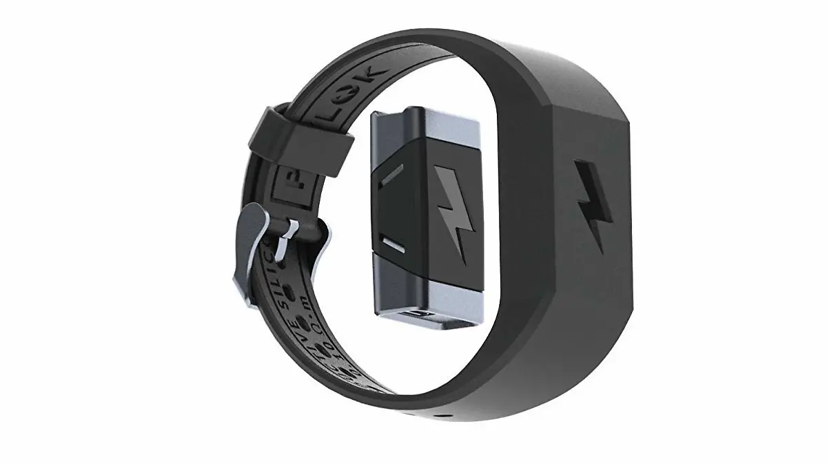 Amazon verkauft dieses Elektroschock-"Schmuckstück" zum Abtrainieren schlechter Angewohnheiten für 199 Dollar.