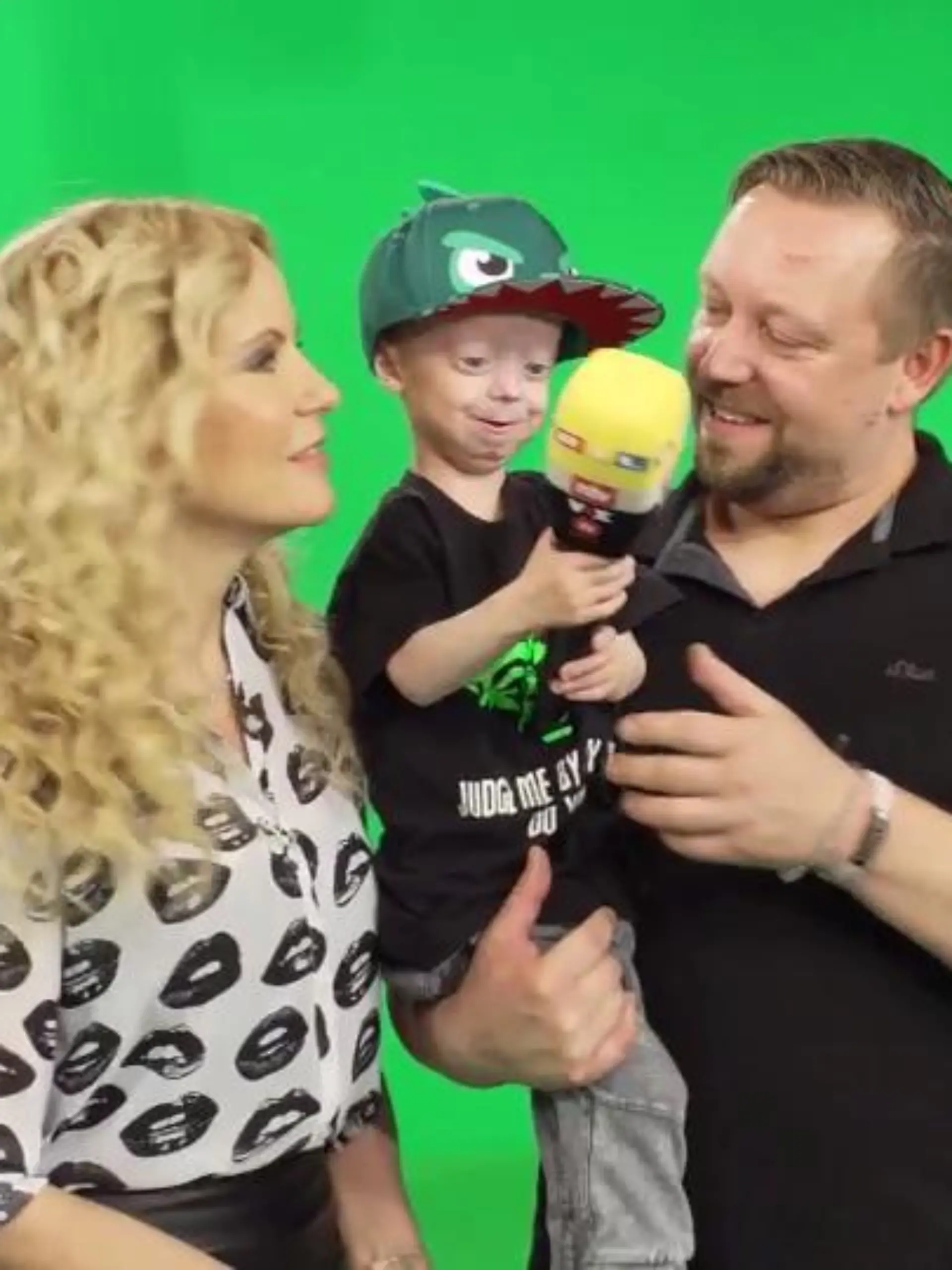 Bild zu: "Kleiner Luke (5) besucht uns bei RTL "