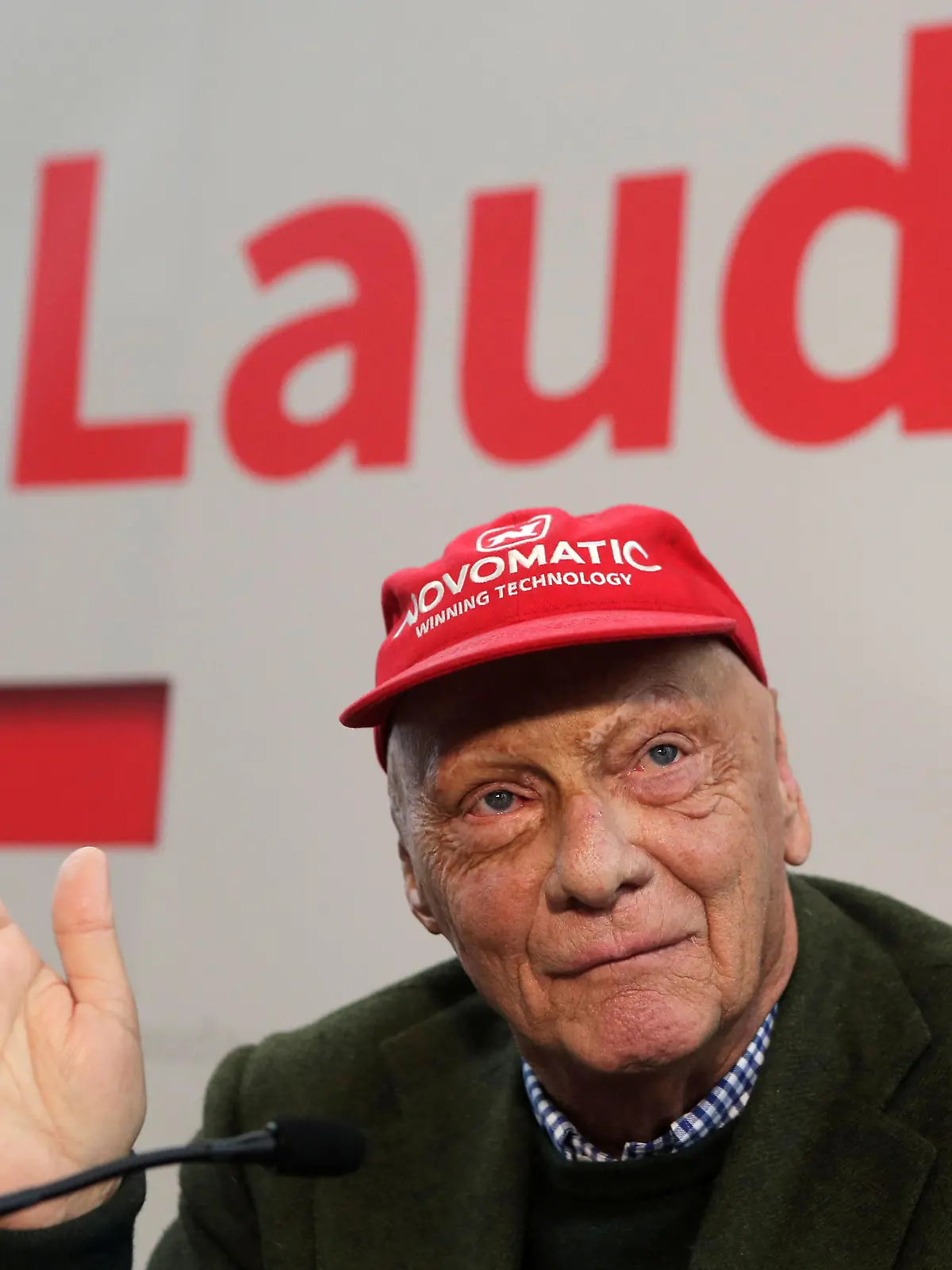 FILE PHOTO:  Niki Lauda addresses a news conference presenting his new airline Laudamotion in Vienna, Austria  March 16, 2018. REUTERS/Heinz-Peter Bader/File Photo