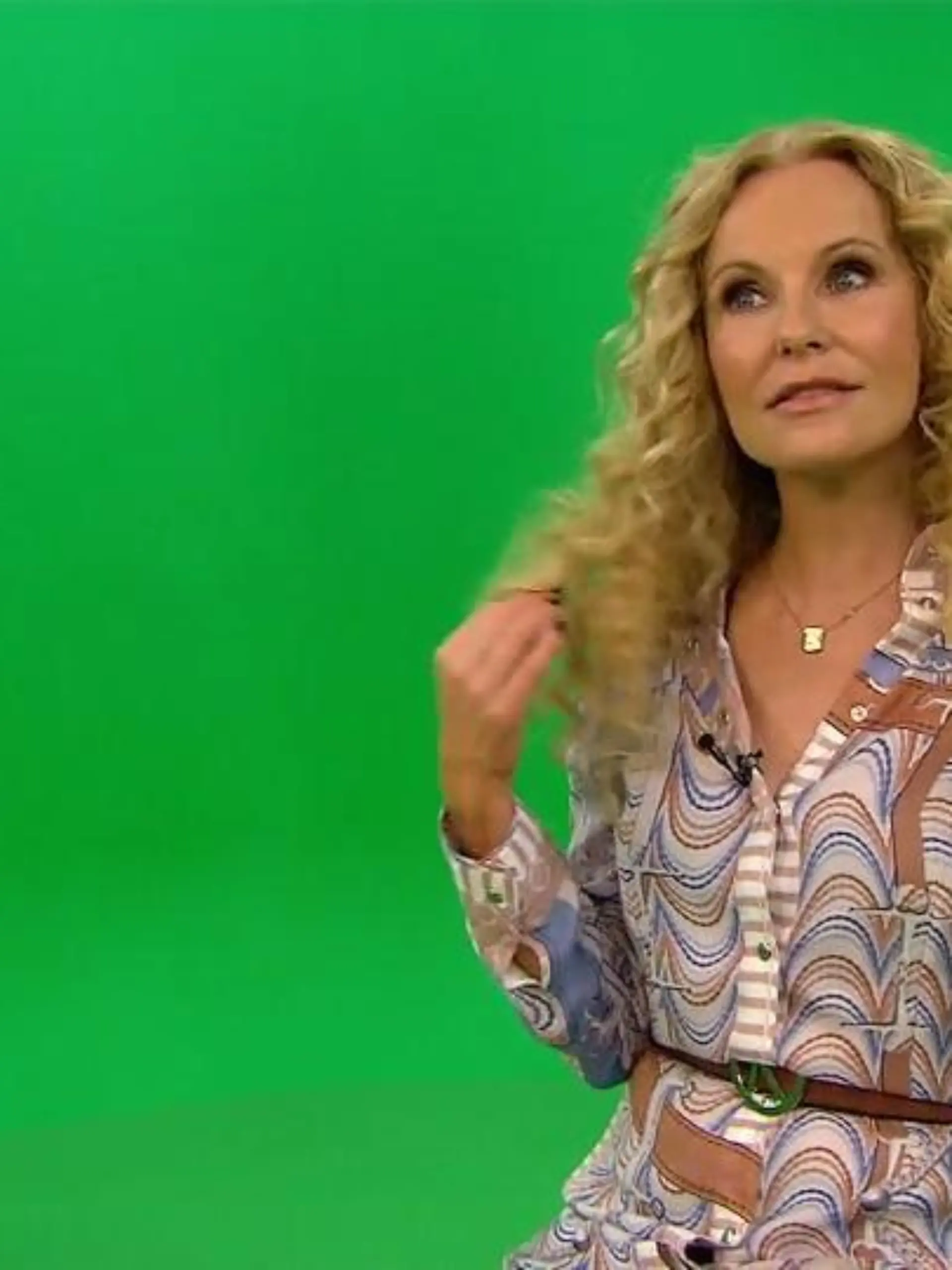 Katja Burkard verrät ihr Locken-Geheimnis.