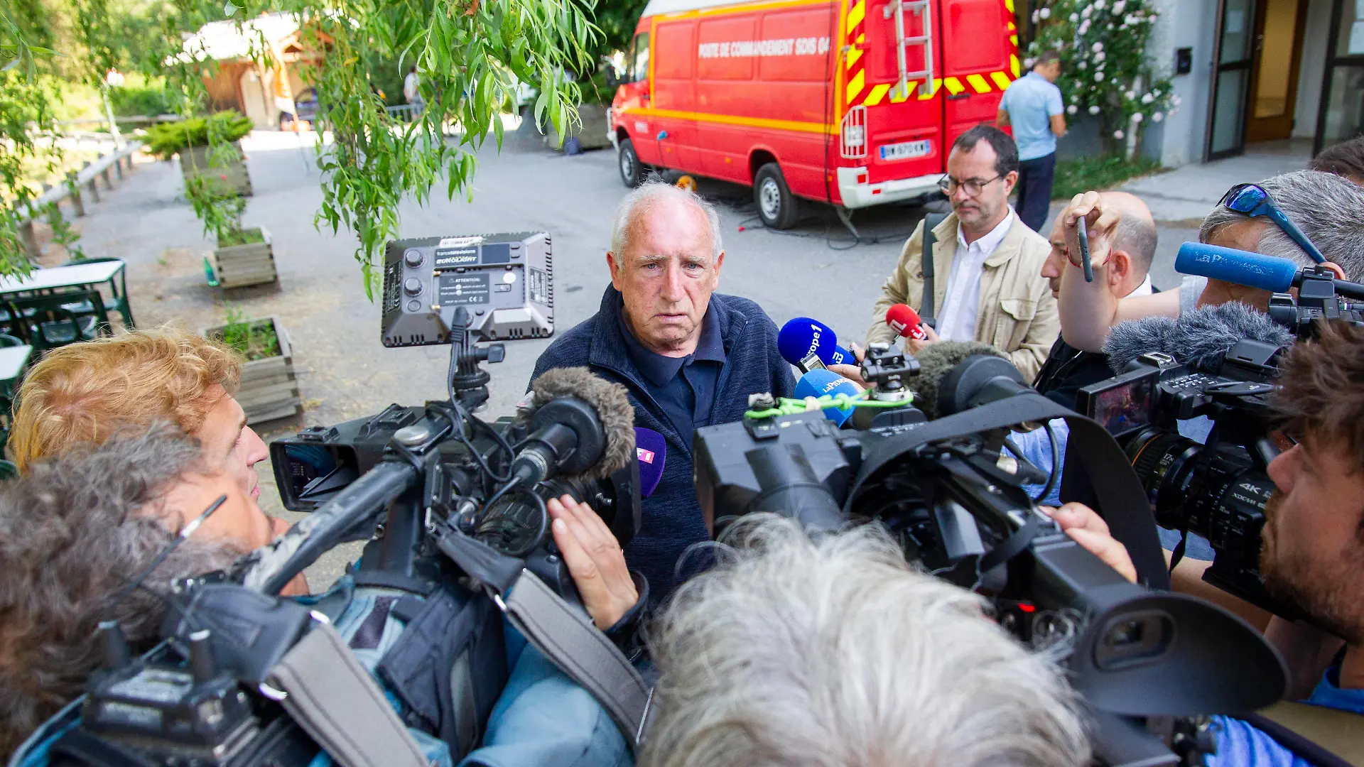 Huge Search Under Way For Missing Two-Year-Old Boy - Vernet The mayor of Vernet Francois Balique is interviewed by journalists. French police are engaged in an extensive air and land search for a missing two-year-old boy who disappeared from a village in the south of the country at the weekend. The toddler, Emile, was playing in the garden of his grandparents house in a hamlet just outside Le Vernet in the Alpes-de-Haute-Provence between Grenoble and Nice when he vanished on Saturday afternoon. Vernet, France, July 10, 2023. Photo by Thibaut Durand/ABACAPRESS.COM Vernet France PUBLICATIONxNOTxINxFRAxSPAxUKxUSAxBELxPOL Copyright: xDurandxThibaut/ABACAx 860175_002 DurandxThibaut/ABACAx 860175_002