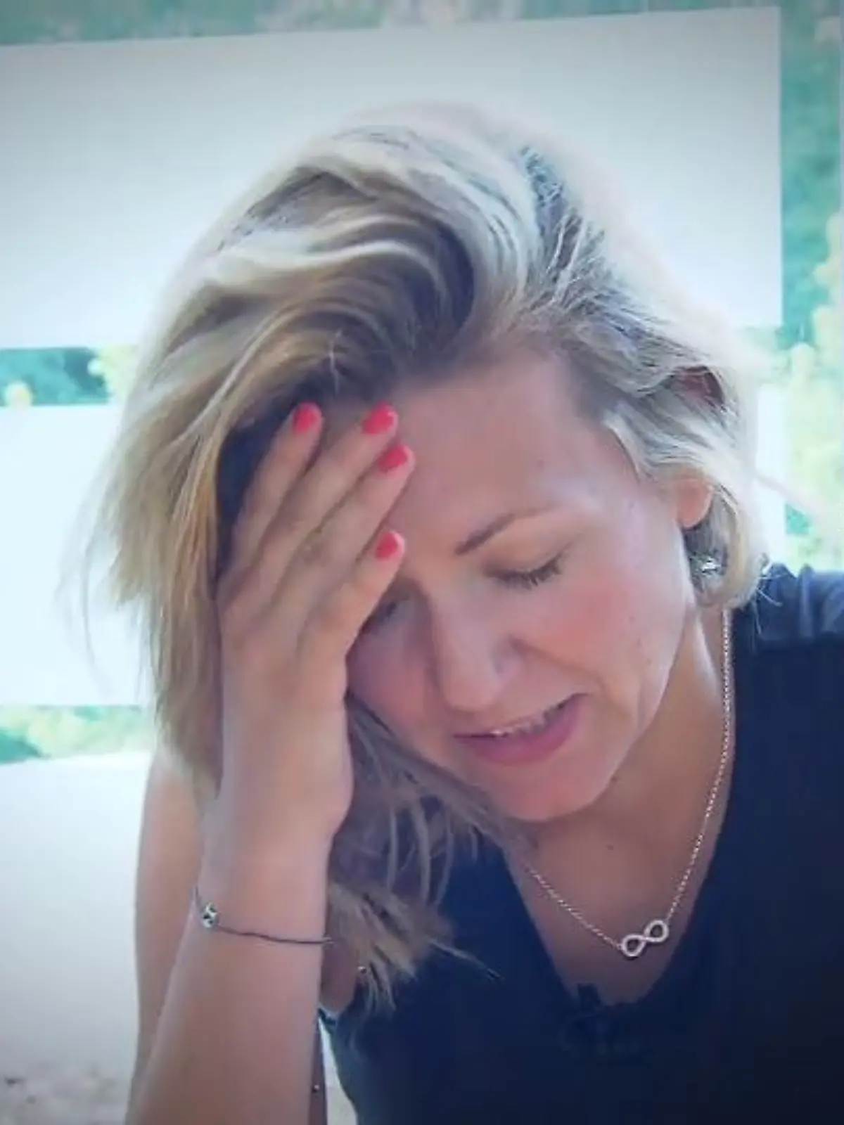 Bild zu: "Bei Ella liegen die Nerven blank"