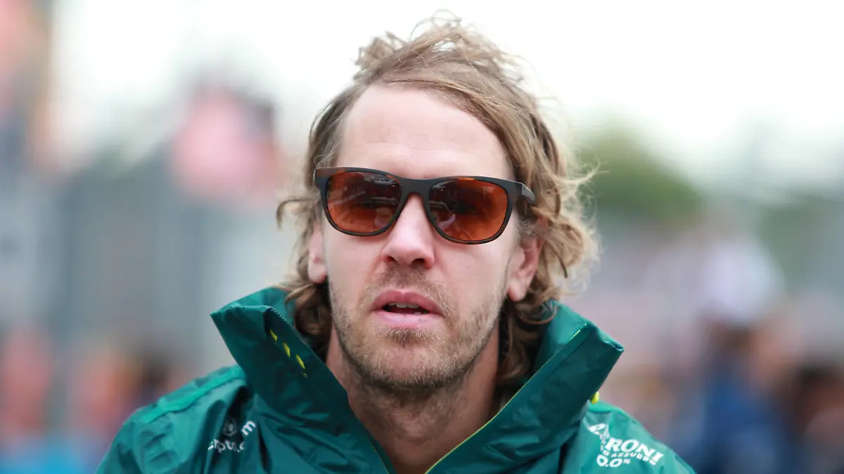 F1 Gran Prix of Hungary Sebastian Vettel of Aston Martin during the F1 Grand Prix of Hungary at Hungaroring on July 31, 2022 Mogyorod, Hungary. Mogyorod Hungaroring Hungary Copyright: xMarcoxCanonierox