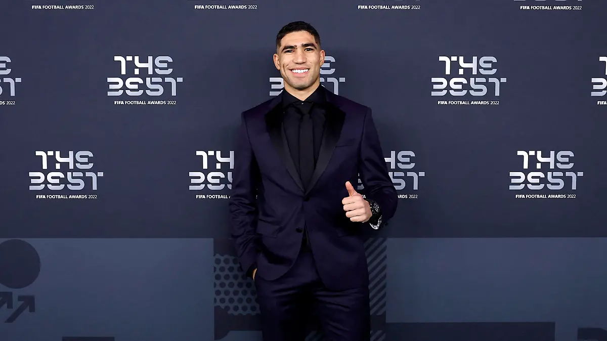 Soccer Football - The Best FIFA Football Awards - Salle Pleyel, Paris, France - February 27, 2023 Paris St Germain's Achraf Hakimi before the Best FIFA Football Awards REUTERS/Sarah Meyssonnier