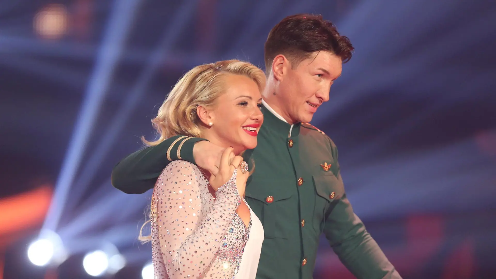 Dschungelkönigin Evelyn Burdecki und Evgeny Vinokurov tanzen Rumba zu There You ll Be (Faith Hill), Evgeny sehr gefrustet, Emotion, Evgeny genervter Gesichtsausdruck , RTL Let«s Dance - Staffel 12 - Sendung 8 - Folge 8. - TV-Melodien, RTL Lets dance, 17.05.2019, MMC-Studios (Coloneum) - *** Jungle queen Evelyn Burdecki and Evgeny Vinokurov dance rumba to There You ll Be Faith Hill , Evgeny very frustrated, emotion, Evgeny annoyed facial expression , RTL Lets Dance season 12 show 8 episode 8 TV melodies, RTL Lets dance, 17 05 2019, MMC Studios Coloneum *** Jungle queen Evelyn Burdecki and Evgeny Vinokurov dance rumba to There You ll Be Faith Hill, Evgeny very frustrated, emotion, Evgeny annoyed facial expression, RTL Lets Dance season 12 show 8 episode 8 TV melodies, RTL Lets dance, 17 05 2019, MMC Studios Coloneum Jungle queen Evelyn Burd
