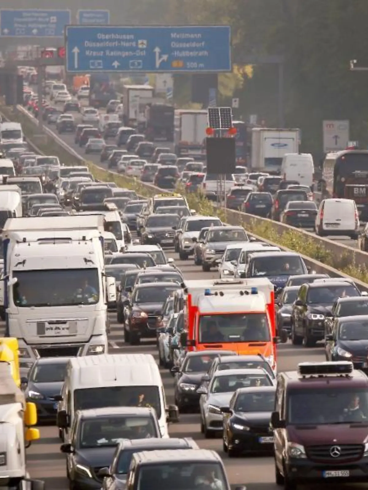 Stau auf der Autobahn 3