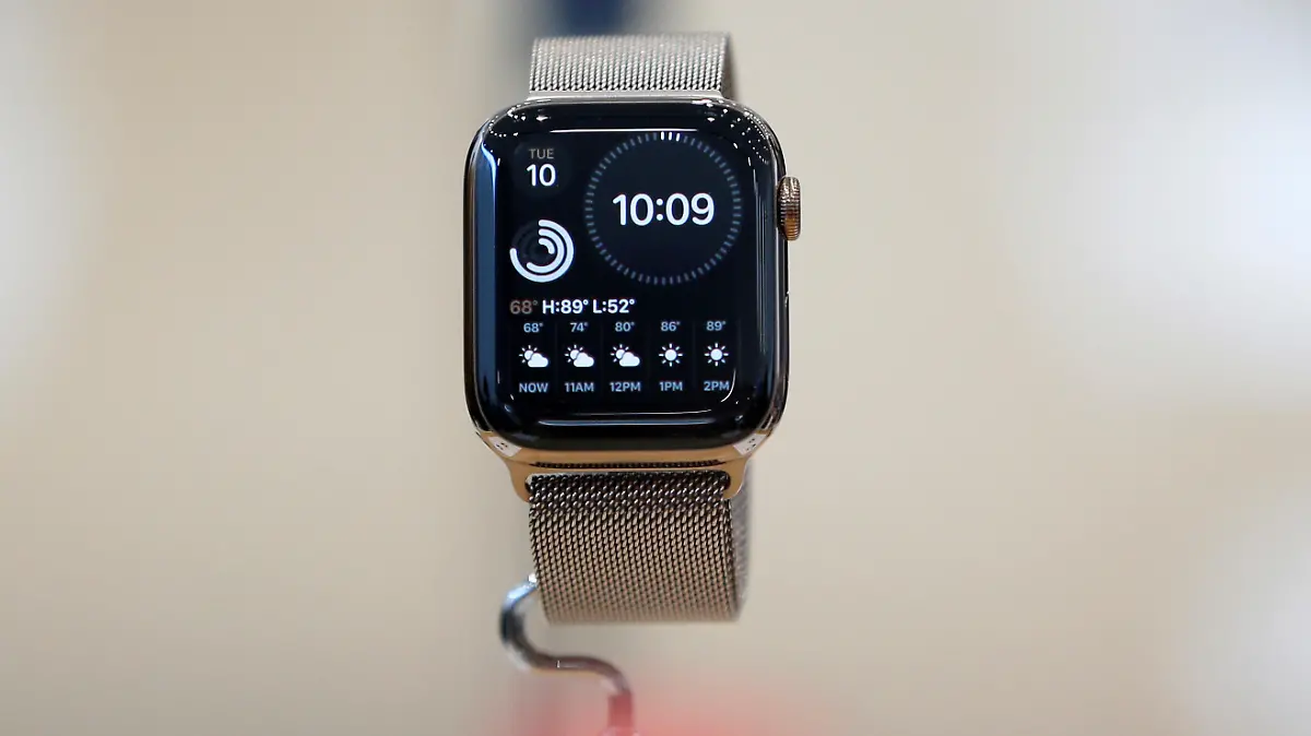 FILE PHOTO: An Apple Watch Series 5 is seen on display in the demonstration area during a launch event at their headquarters in Cupertino, California, U.S. September 10, 2019. REUTERS/Stephen Lam/File Photo