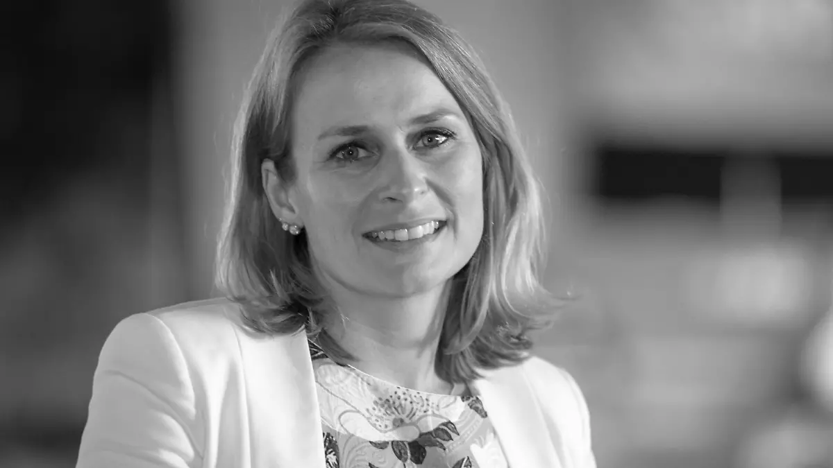 ARCHIV - 14.09.2019, Bayern, Greding: Corinna Miazga, aufgenommen beim bayerischen AfD-Landesparteitag. Die AfD-Politikerin Corinna Miazga ist mit 39 Jahren gestorben. Das bestätigte ein Sprecher der AfD-Bundestagsfraktion. ++SW-Version** Foto: Daniel Karmann/dpa +++ dpa-Bildfunk +++