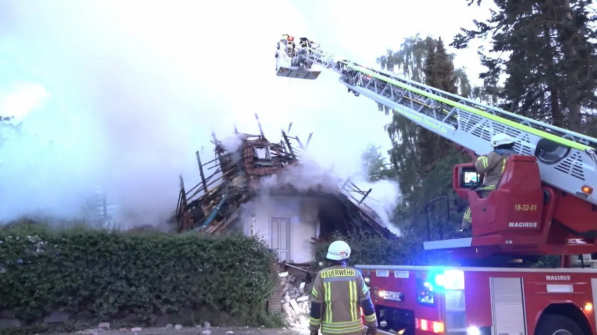 Hausexplosion Mann in Trümmern vermisst