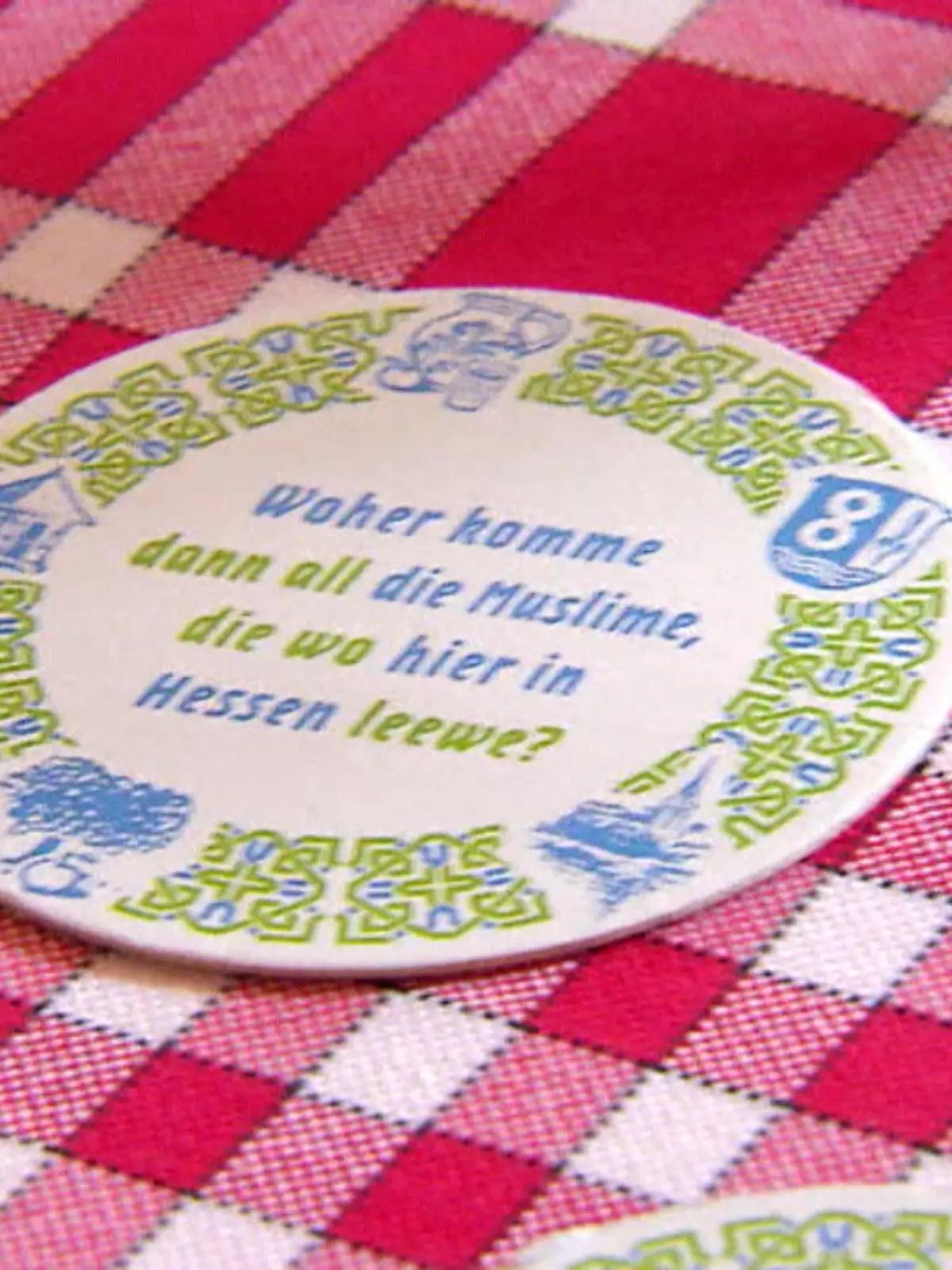 Bild zu: "Wie Bierdeckel über den Islam informieren sollten"
