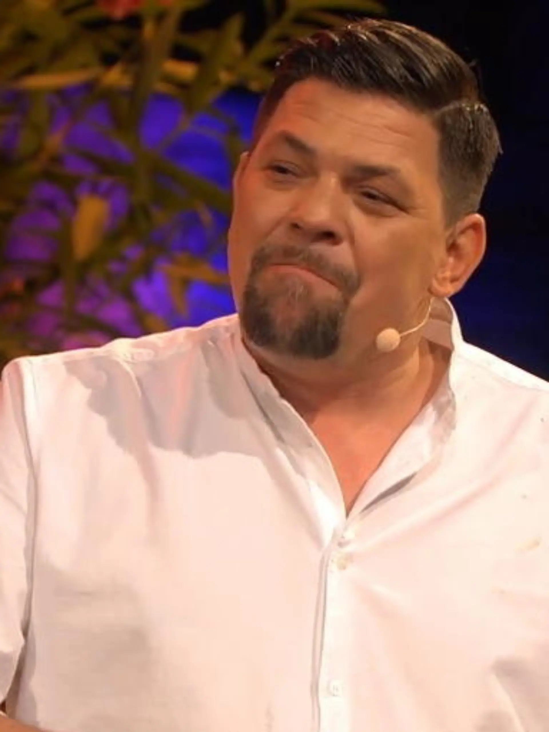 Bild zu: "Tim Mälzer und Steffen Henssler sind bereit für ihr großes Duell."