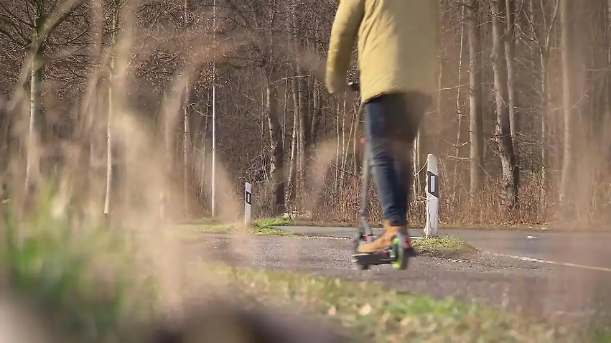 Bundesrat macht Weg frei für E-Scooter RTL-Reporter Christian Wilp kommentiert