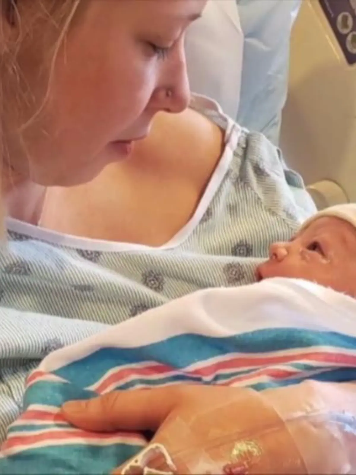 Elizabeth Dominguez und Baby Carter