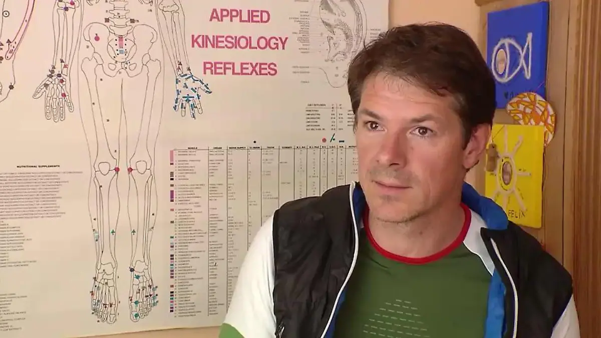 Heilpraktiker Klaus Wührer erklärt seine Theorie.