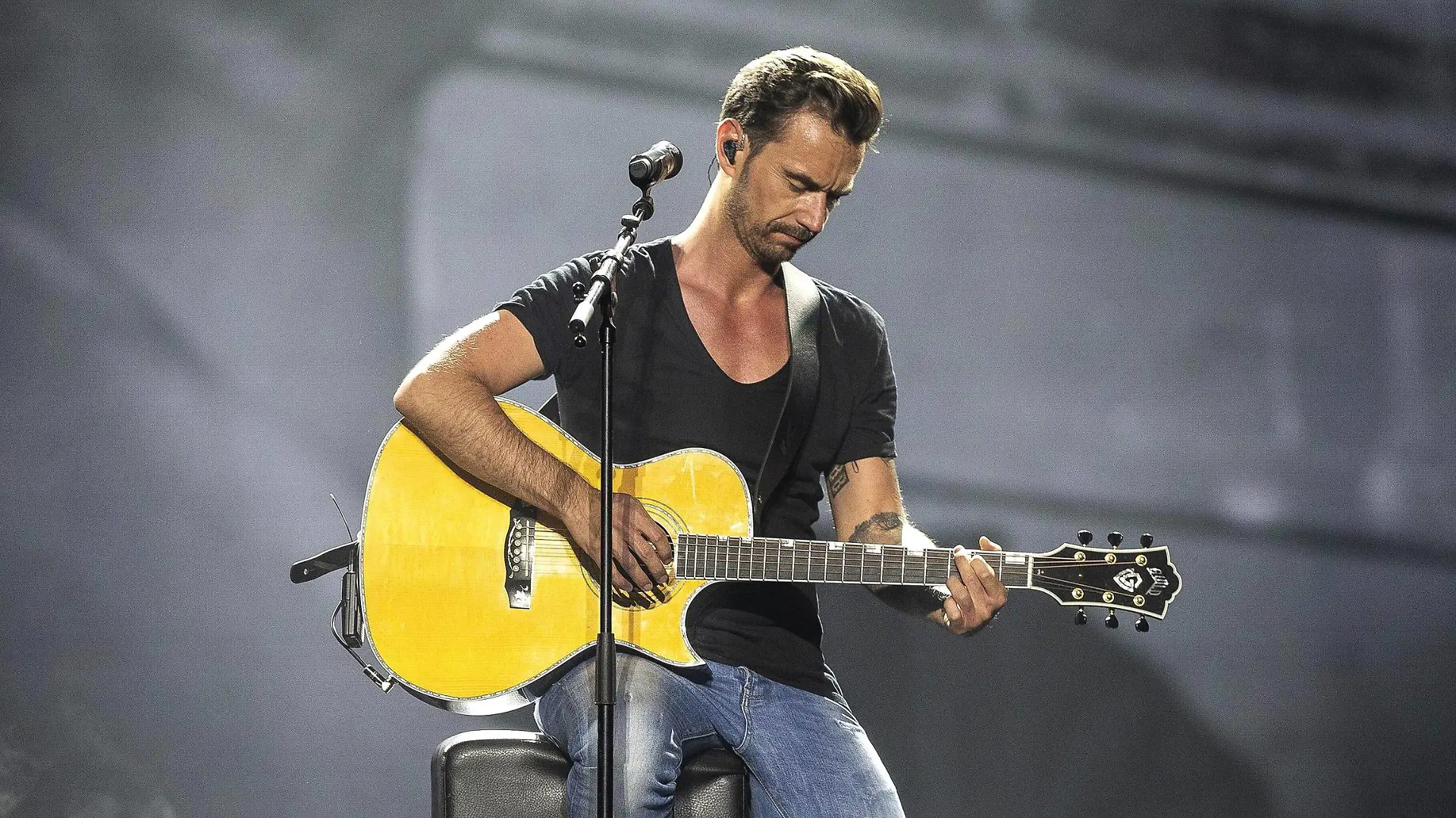 Florian Silbereisen in der Liveshow Das große Schlagerfest - Die Party des Jahres 2018 in der TUI Arena. Hannover, 26.04.2019 *** Florian Silbereisen in the live show Das große Schlagerfest The party of the year 2018 in the TUI Arena Hannover 26 04 2019 Foto:xU.xStammx/xFuturexImage