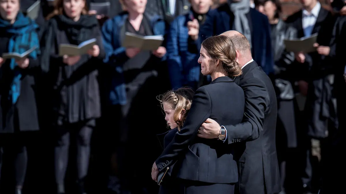 CEO of clothing brand Bestseller, Anders Holch Povlsen, and his wife Anne attend the funeral service for their three children who were victims of a string of suicide bomb attacks in Sri Lanka on April 21, at the Aarhus Cathedral in Aarhus, Denmark May 4, 2019. Ritzau Scanpix/Mads Claus Rasmussen/via REUTERS ATTENTION EDITORS - THIS IMAGE WAS PROVIDED BY A THIRD PARTY. DENMARK OUT. NO COMMERCIAL OR EDITORIAL SALES IN DENMARK.