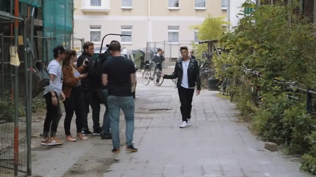 So wurde Davins Musikvideo zu "The River" gedreht Hinter den Kulissen