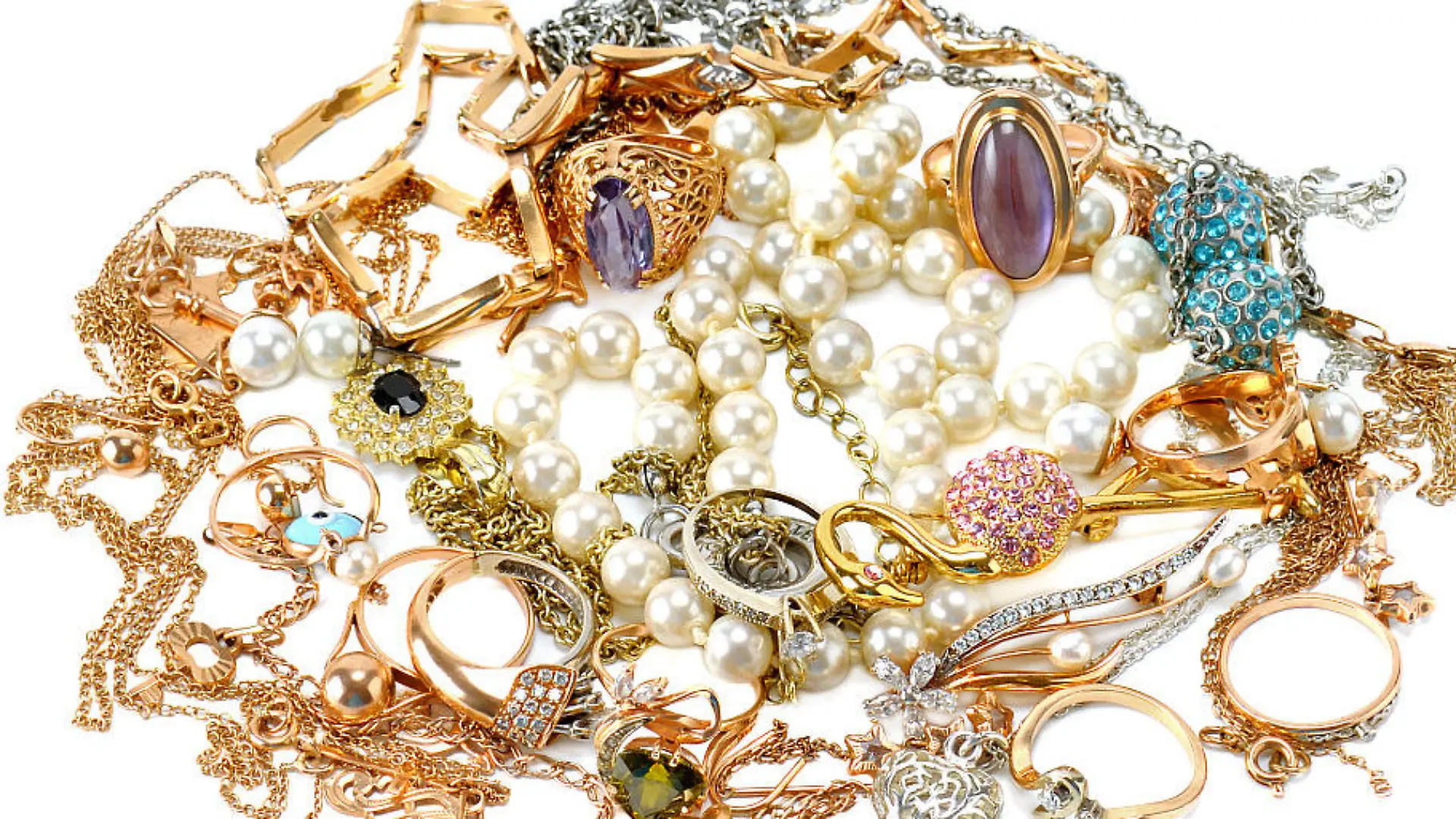 Mit diesem Trick verknoten Ihre Ketten nie wieder Accessoire-Hack für Schmuck-Fans
