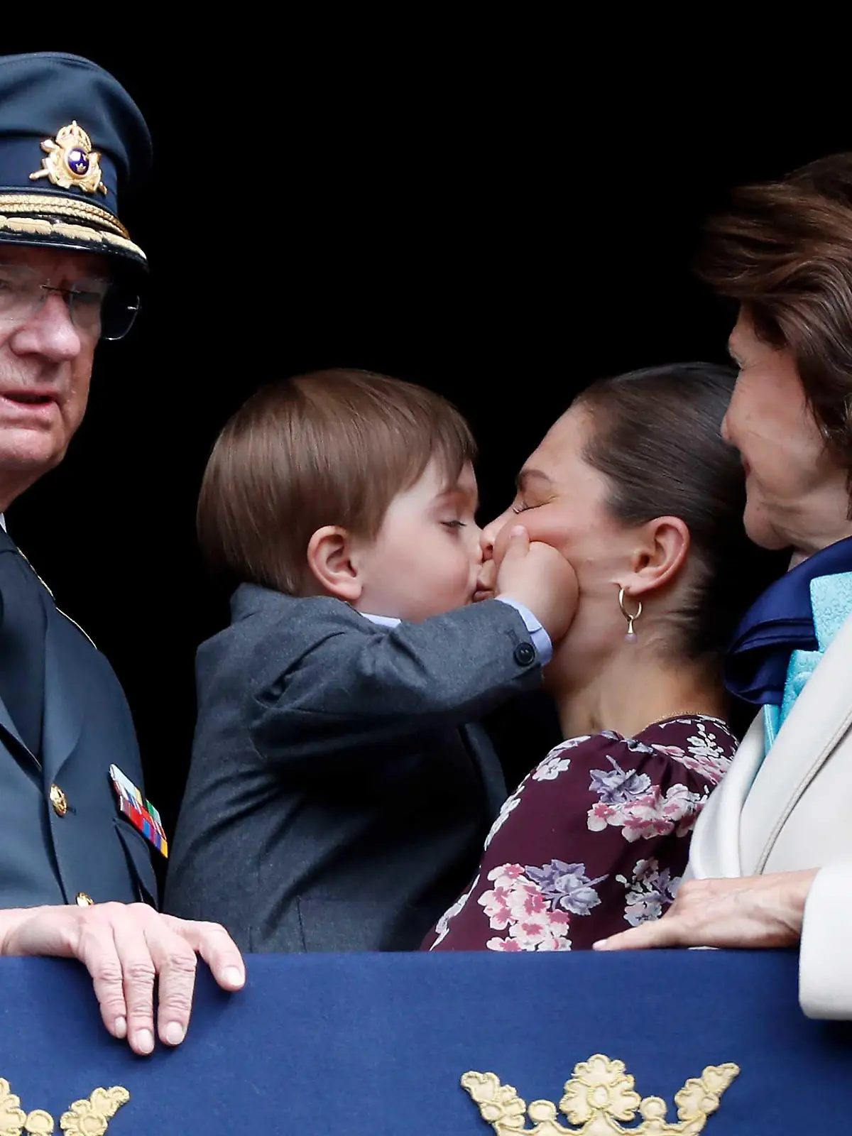 Kronprinzessin Victoria mit ihrem Sohn Oscar