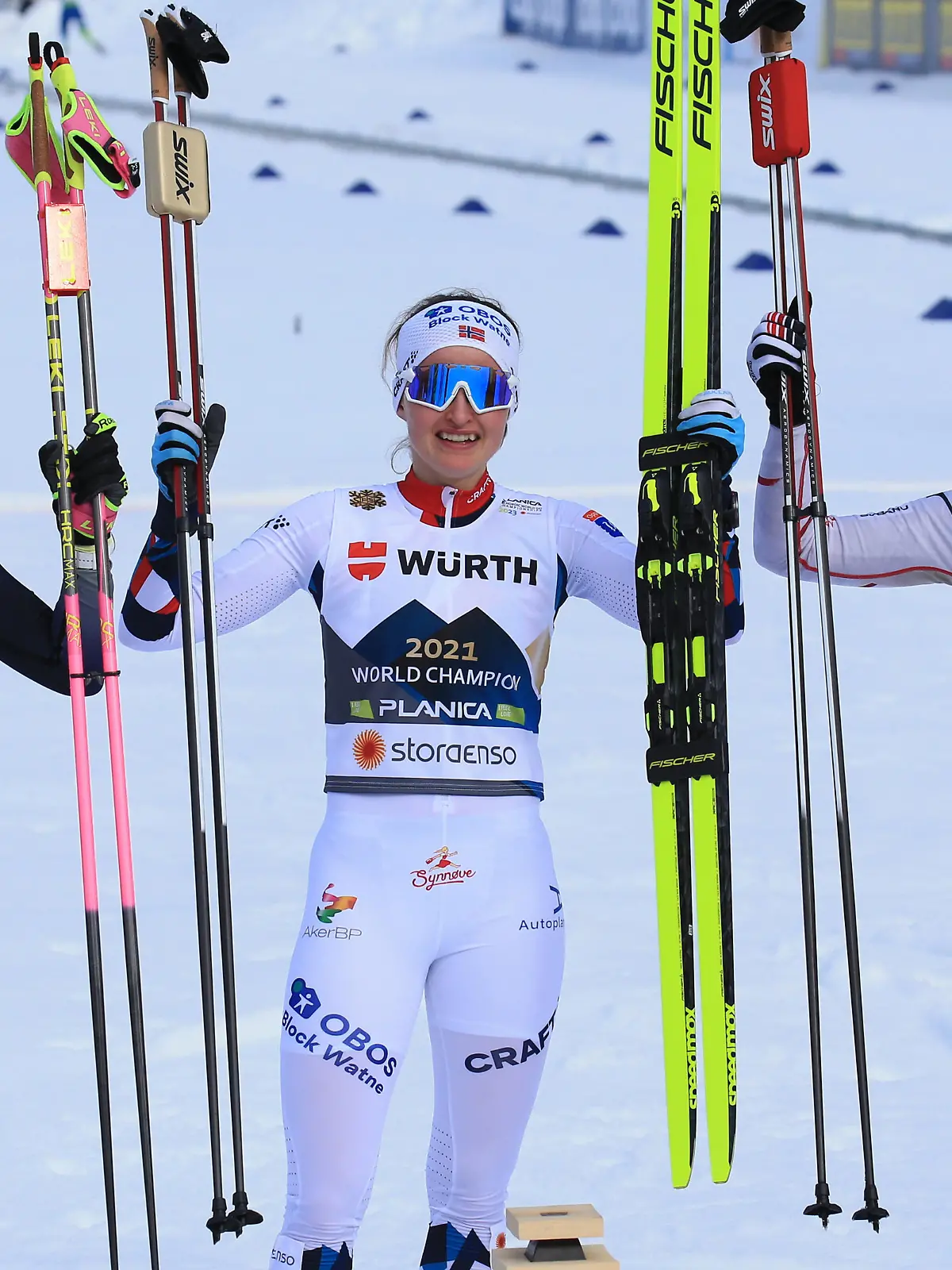 First-placed Norway's Gyda Westvold Hansen (C), second-placed Germany's Nathalie Armbruster (L) and third-placed Japan's Haruka Kasai poses after competing 
/ 2422023
***First-placed Norway's Gyda Westvold Hansen, second-placed Germany's Nathalie Armbruster and third-placed Japan's Haruka Kasai poses after competing in the Womens Nordic Combined Gundersen Normal Hill HS100/5km competition of the FIS Nordic World Ski Championships in Planica **** / action press